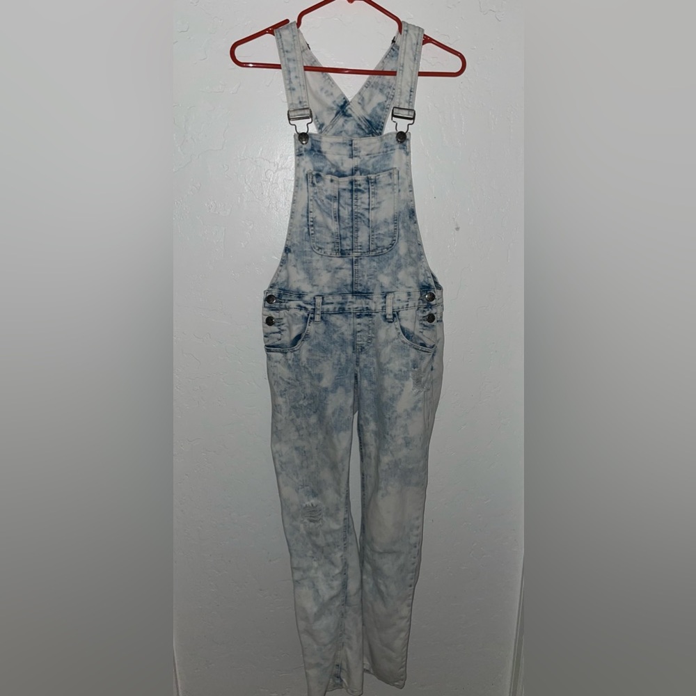 Bleached looking overalls. Coveralls. Bibs. Romper. White and blue. Rue 21